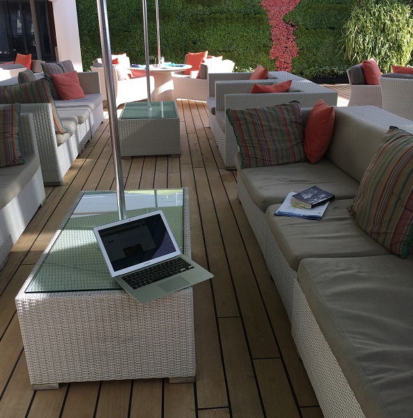 lido-deck