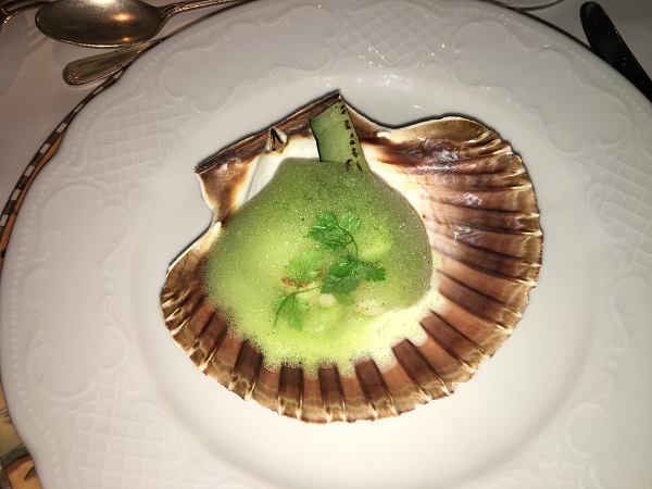 smoked-scallop-cucumber-foam