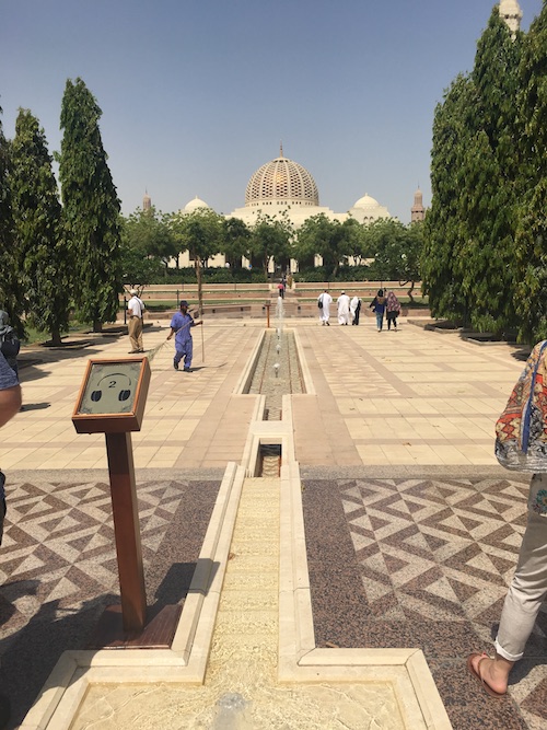 Sultan Qaboos Grand Mosque - Entry