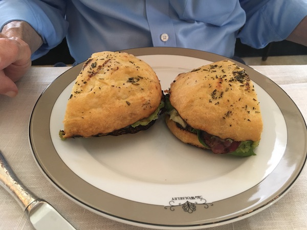 2017-08-28 09 - Chicken Sandwich